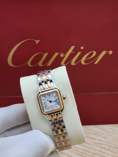 ساعة كارتير نسائي حجم صغير جوده عاليه