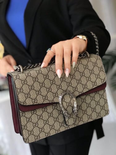 شنطه قوتشي هاي كواليتي معا ملحقاتها