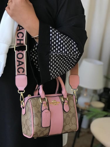 شنطه كوتش ماستر الاكثر طلبآ معا ملحقاتها