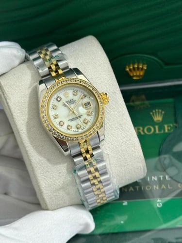 ساعة رولكس نسائي الحجم الصغير طبق الاصل