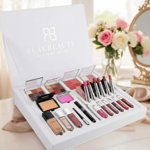 بوكس مكياج بديل ديور البطل