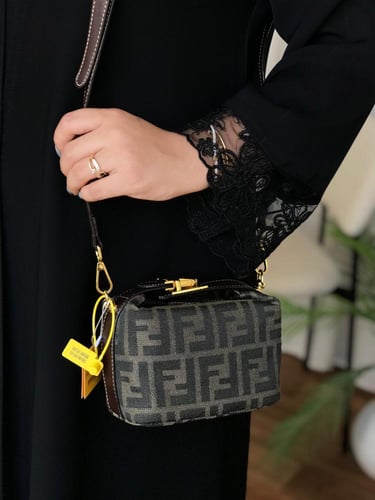 شنطه فندي ماستر هاي كواليتي معا ملحقاتها