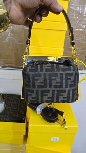 شنطة فندي ماستر