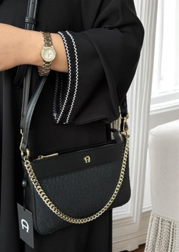 شنطة اقنر نسائية ماستر معا ملحقاتها