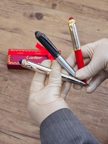 قلم كارتير الفخم الثقيل معا علبه الماركه والشرايط