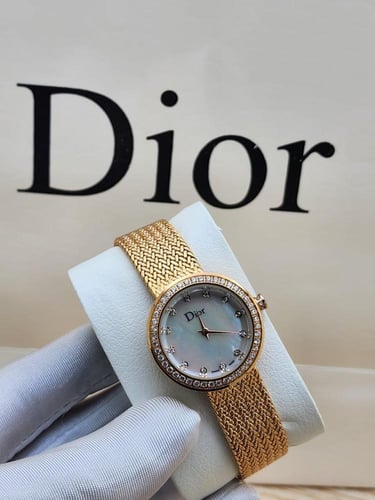 ساعه ديور نسائيه بطاريه