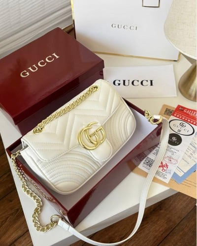 شنطة قوتشي نسائية ماستر معا ملحقاتها