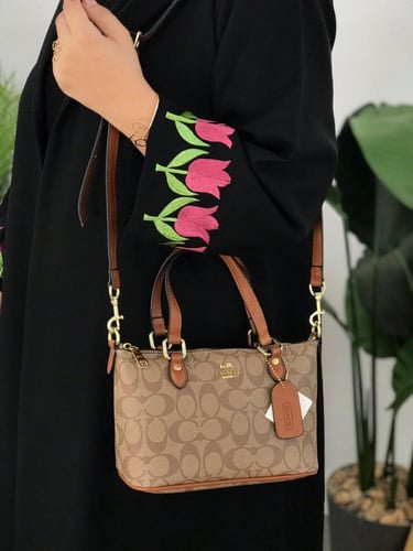 شنطه كوتش ماستر الاكثر طلبآ معا ملحقاتها