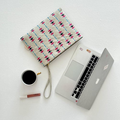 Flowery eyes Pouch (P7) - Smaller size