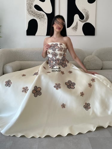 فستان ميكادو اوف وايت 1084