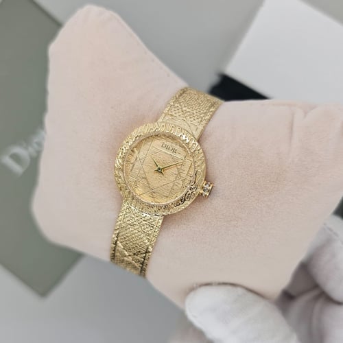 ساعة ديور نسائي