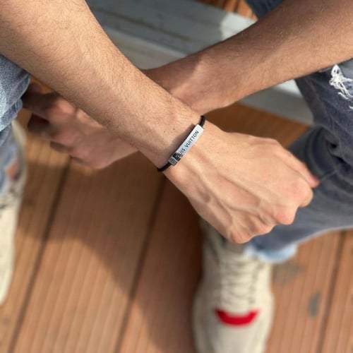 اسوارة لويس فيتون