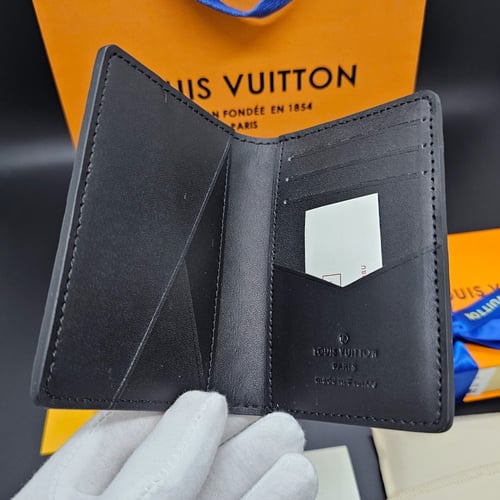 محفظة لويس فيتون