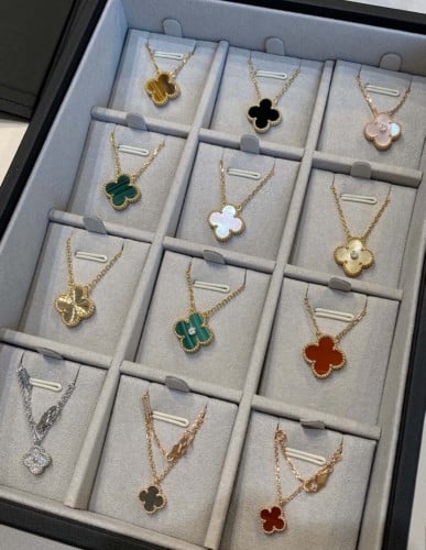 سلسال فان كليف مع الملحقات