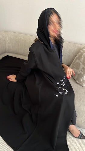 عباية غَزَل