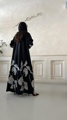 عباية يَاسمين