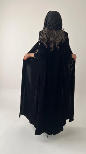 عباية وتَر