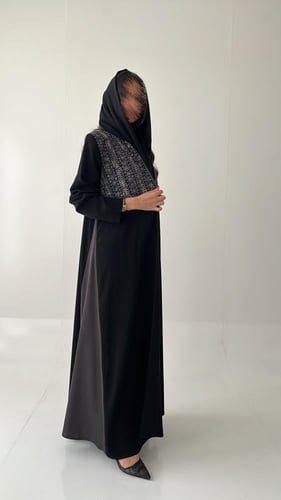 عباية فَلَك
