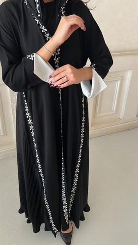 عباية رُوز