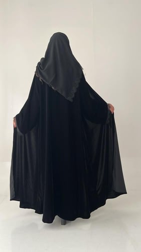 عباية لولو