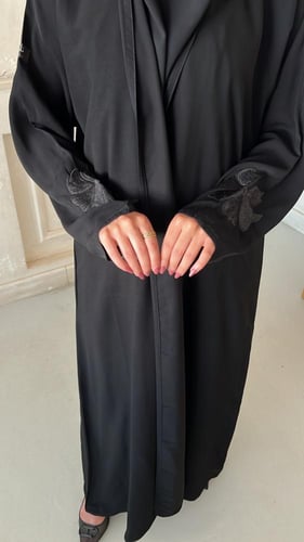 عباية قمَر