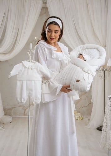 طقم استقبال اوف وايت فكتوري مميز (لبس الام + لبس ا...