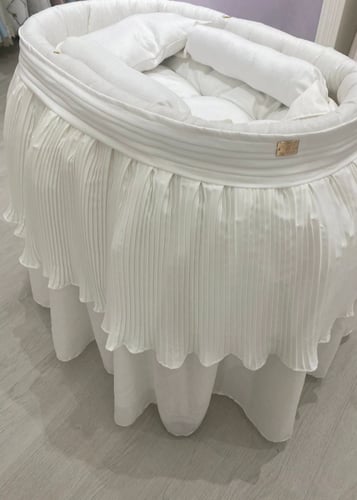 سرير راقي من البليسيه