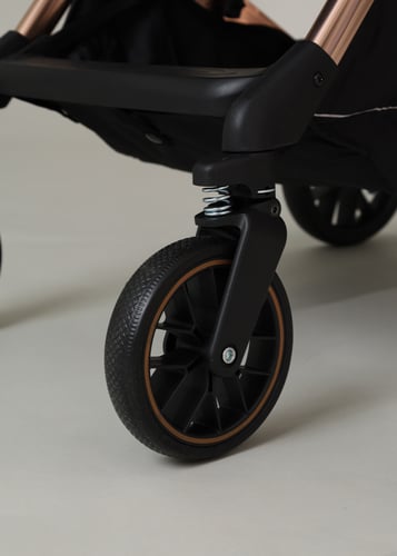 عربية اطفال مميزه بتصميم خاص وراقي