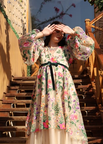 Luxury Flowers dress / Beige