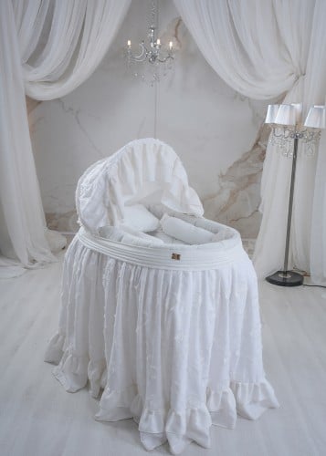 سرير اوف وايت أنيق من الركامة