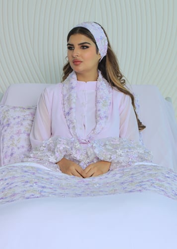 مجموعة استقبال ملكيه انثويه لاطلاله ساحره وجذابه