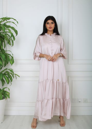 فستان حرير راقي بتطريز