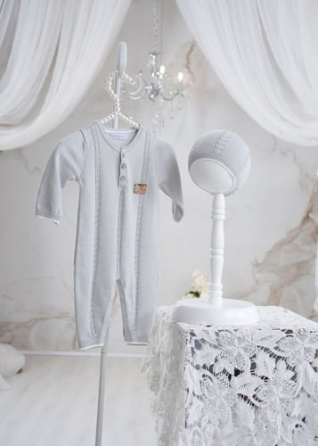 افرول رمادي ناعم للاستقبال