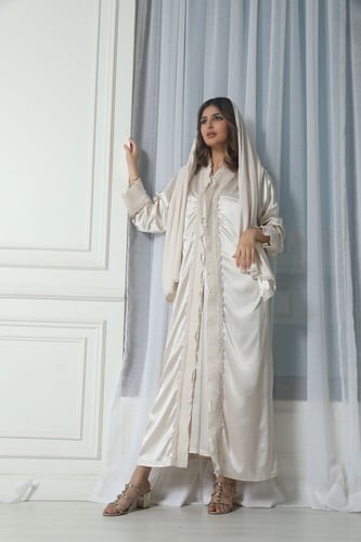 روب استقبال سكري انثوي وناعم خامته حرير ساتان وممي...