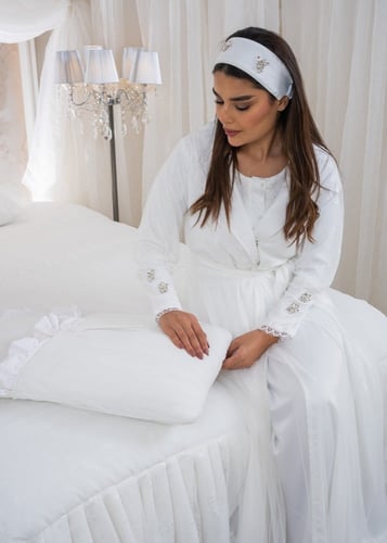 بكج اسقبال ملكي مميز بالدانتيل والكريستال ( لبس ال...