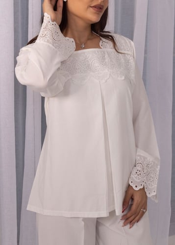 بجامة نفاس اوف وايت مريحه ومميزه بالكلف 3 قطع