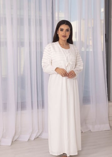 روب استقبال اوف وايت بقصه انيقة 3 قطع