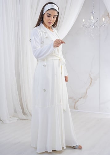 روب فاخر قطعتين بتصميم عصري مميز باضافة الكريستال