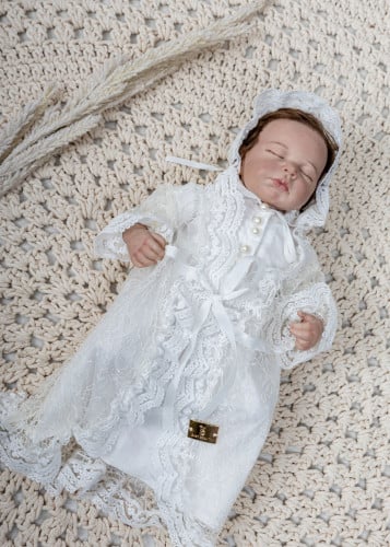 لبس استقبال مميز من الدانتيل