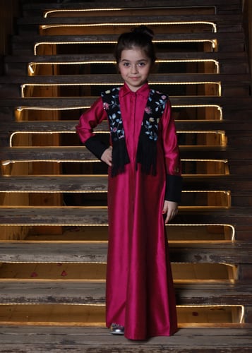 Classy girl jalabiya