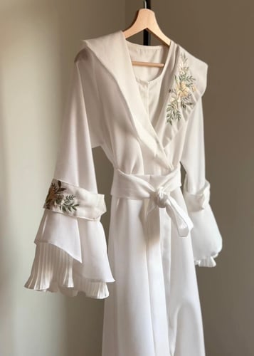 Sara robe