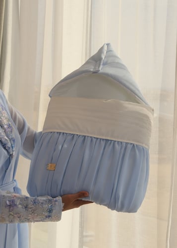 بكج استقبال فاخر من اللون السماوي