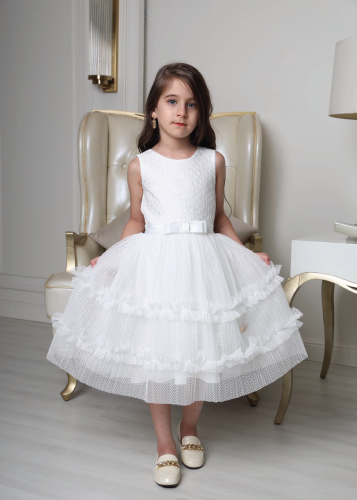 فستان بناتي جاكار منفوش: الرقي والنعومة في الإطلال...