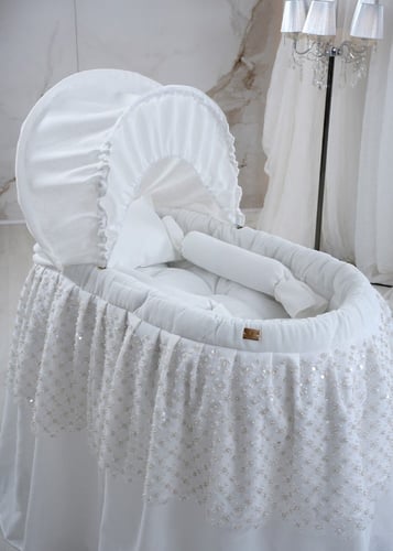 سرير اوف وايت فاخر بالتطريز