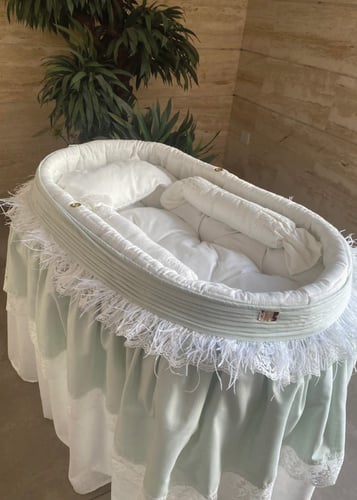 سرير تفاحي طبقتين / محايد