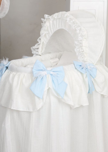 سرير اوف وايت بفيونكات سماوي/ ولادي