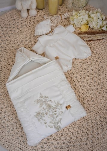 مجموعة الاسستقبال الفكتورية المميزة بالشك اليدوي