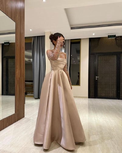 فستان ميكادو لون لحمي