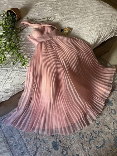 فستان خامة جارزا بلاسة