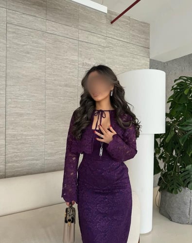 فستان دانتيل فرنسي